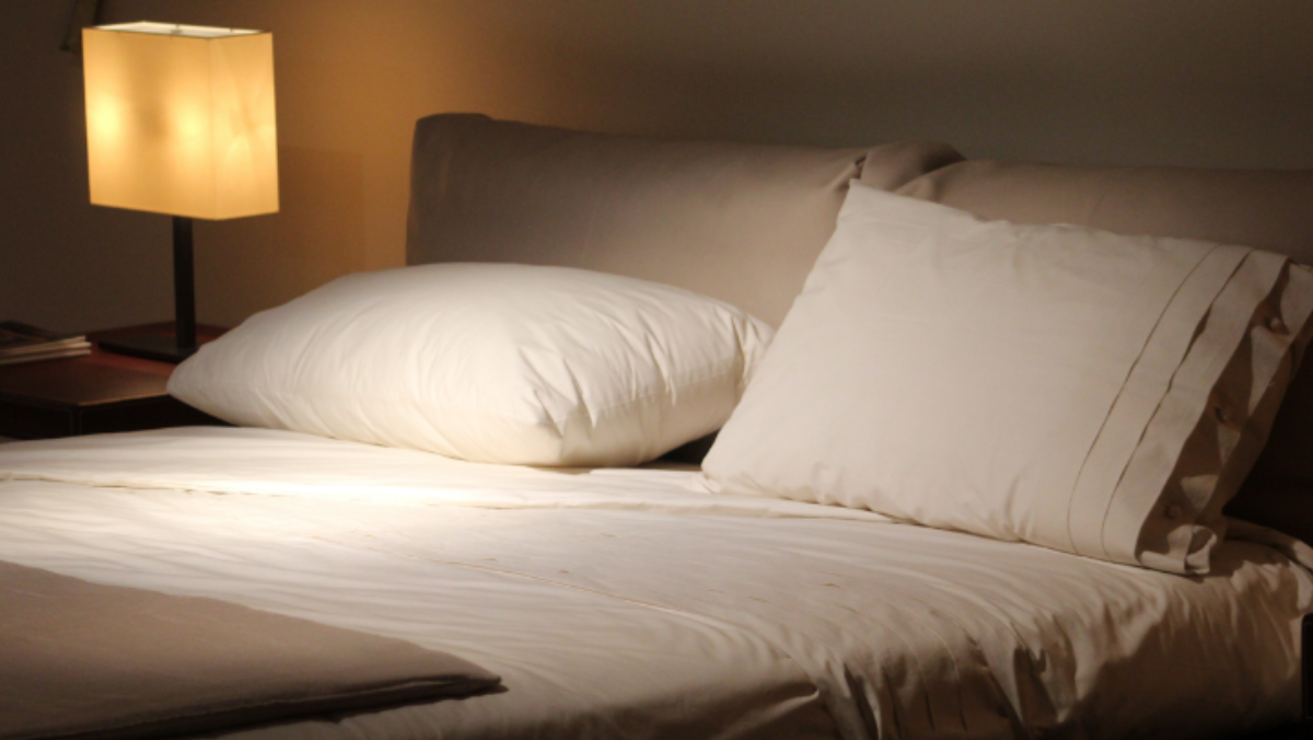 夜の不安を和らげる3つのアイデア｜眠れないあなたへ